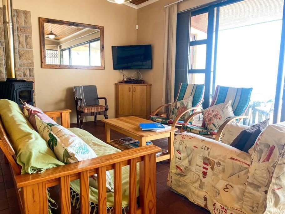 Family Surf Shack On The Beach เคปทาวน์ ภายนอก รูปภาพ